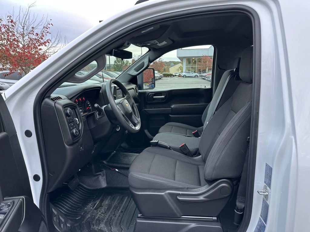 2025 Chevrolet Silverado 3500HD Work Truck - Photo 9