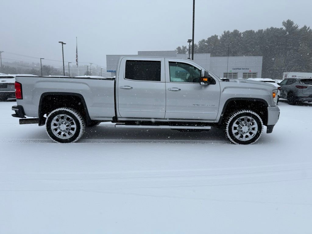 2018 Gmc Sierra 2500 HD Denali photo 4