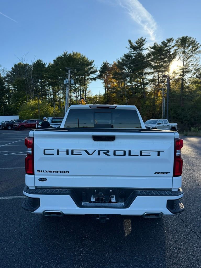 2025 Chevrolet Silverado 1500 RST photo 3