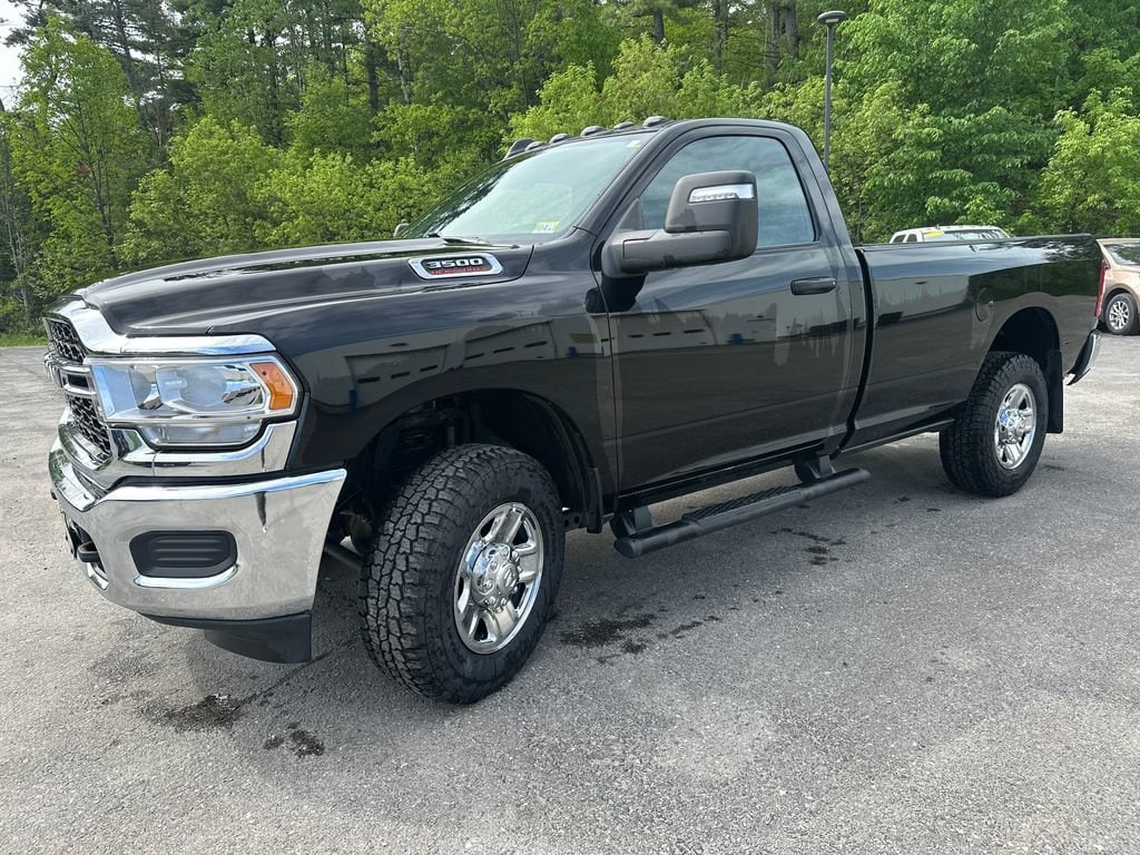 2024 RAM 3500 Tradesman 4X4 Regular cab's photo