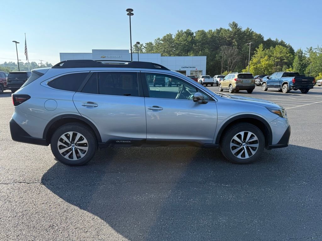 2020 Subaru Outback Premium photo 4