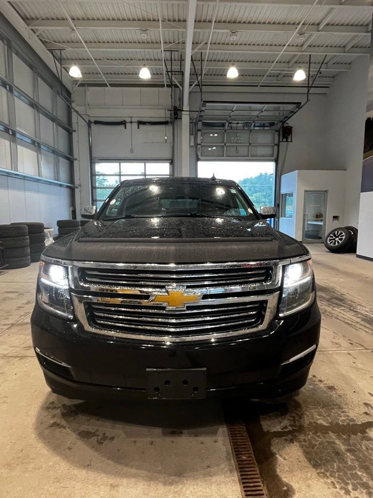 Used 2015 Chevrolet Tahoe LTZ with VIN 1GNSKCKC0FR633038 for sale in Middlebury, VT