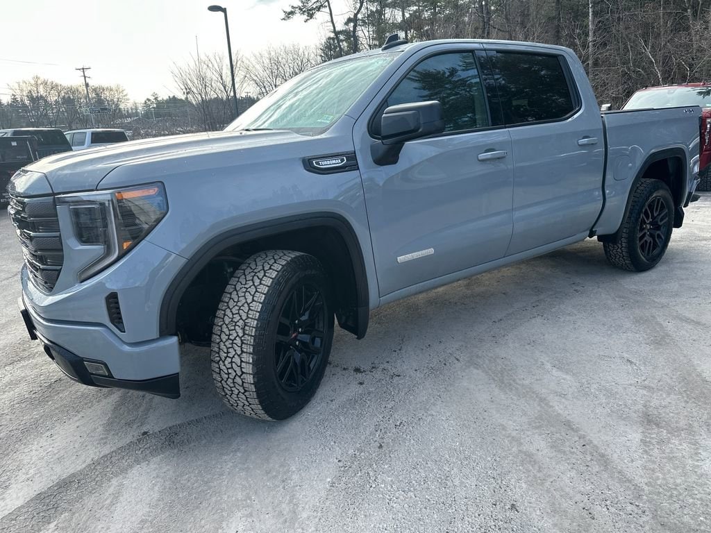 2024 GMC Sierra 4WD Crew Cab Std Box Elevation 3VL's photo