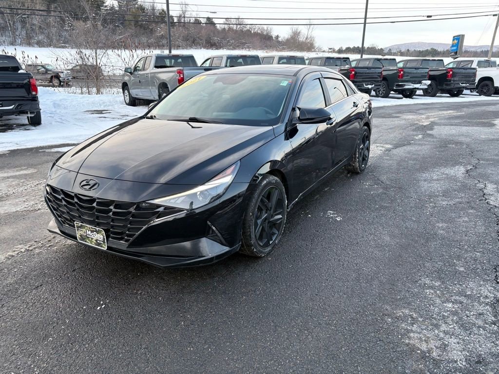 Used 2021 Hyundai Elantra SEL Sedan