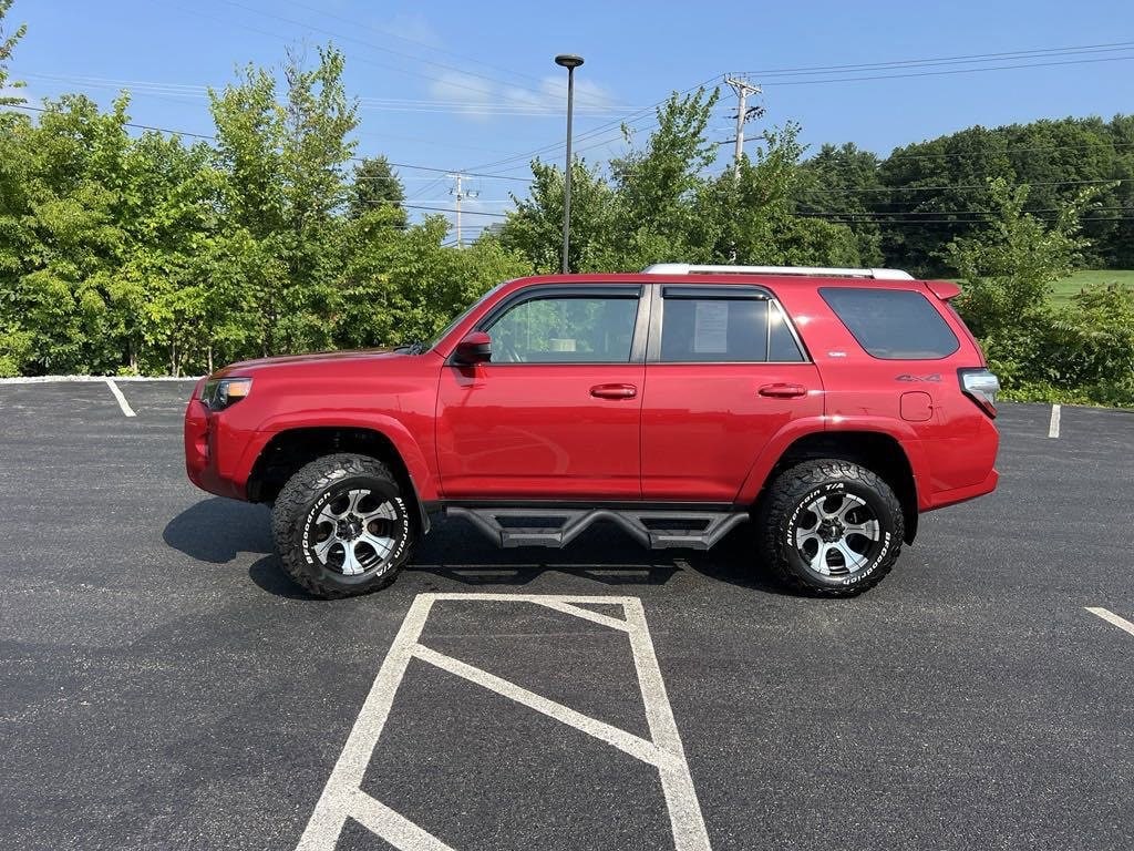 Used 2018 Toyota 4Runner SR5 with VIN JTEBU5JR1J5490455 for sale in Middlebury, VT