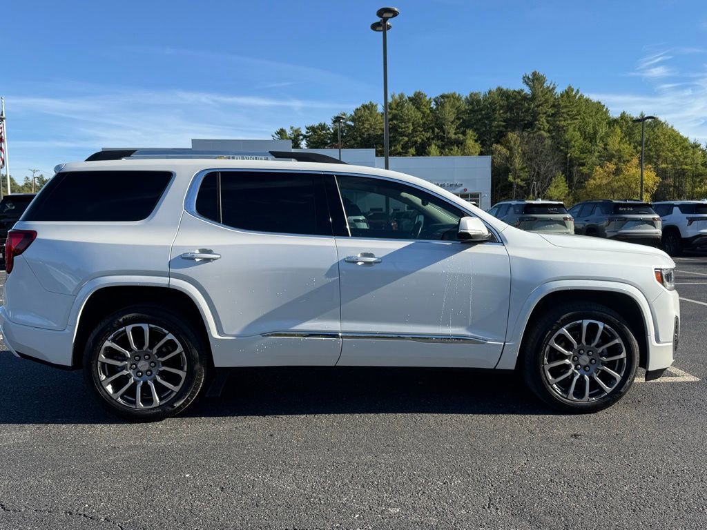 2023 Gmc Acadia Denali photo 2