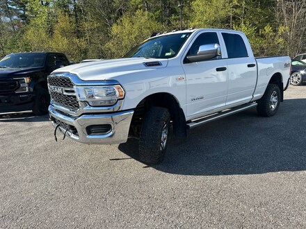2022 Ram 2500 Tradesman Crew Cab 4x4 64 Box Truck