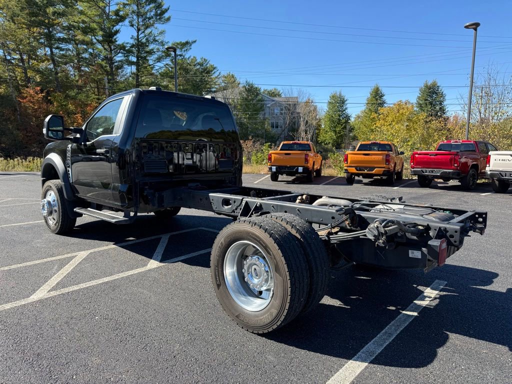 2024 Ford F-600 photo 2