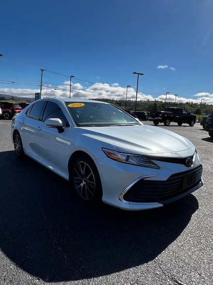 2022 Toyota Camry XLE AWD Sedan