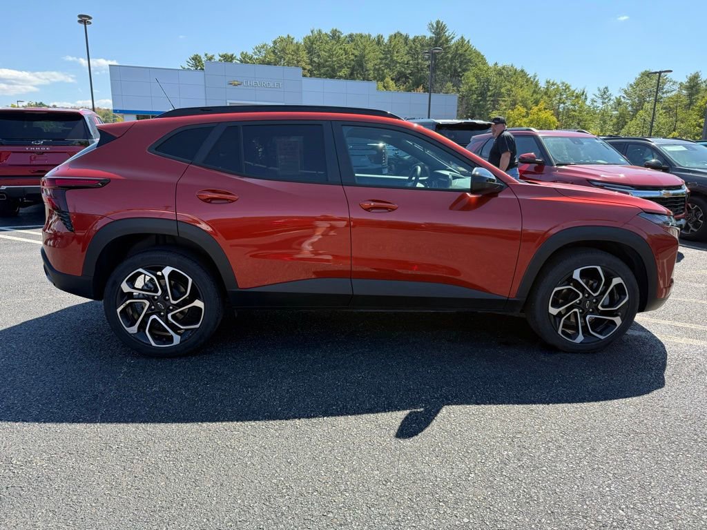 2024 Chevrolet Trax photo 4