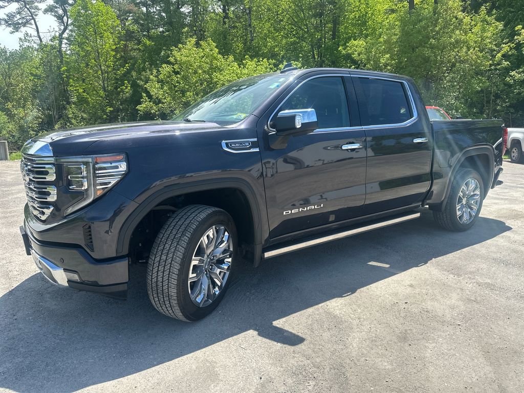 2024 GMC Sierra 4WD Crew Cab Short Box Denali's photo