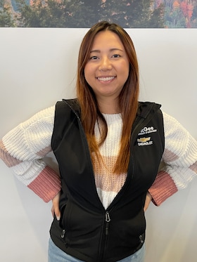 Staff member Kaelin R. from ID_14b08601c3a0