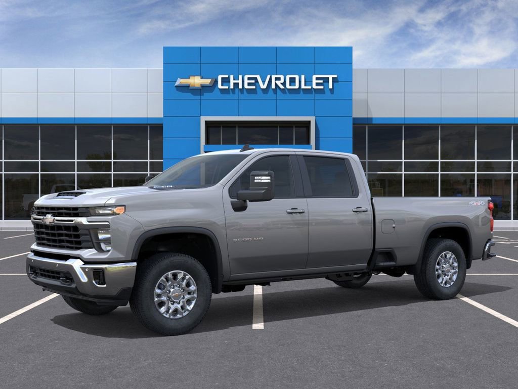 2025 Chevrolet Silverado 3500HD LT photo 2