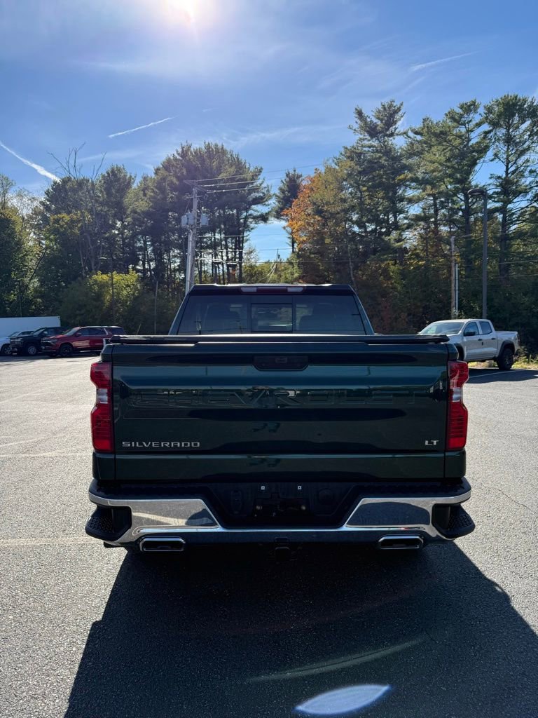 2020 Chevrolet Silverado 1500 LT photo 2