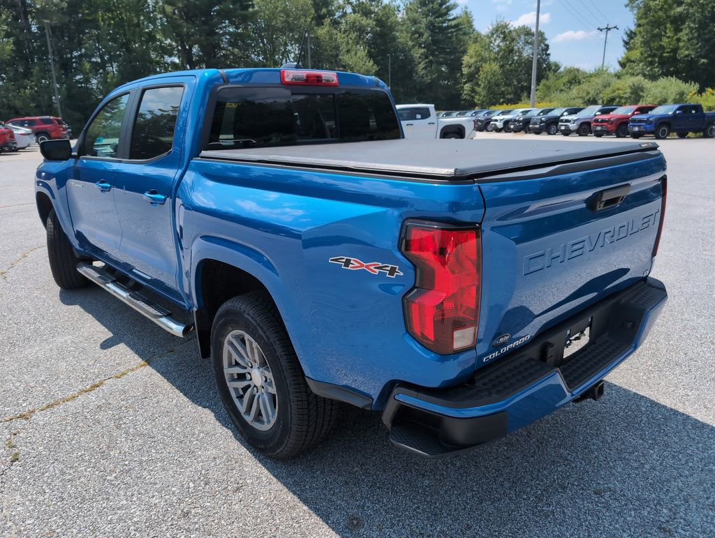 2023 Chevrolet Colorado LT photo 3
