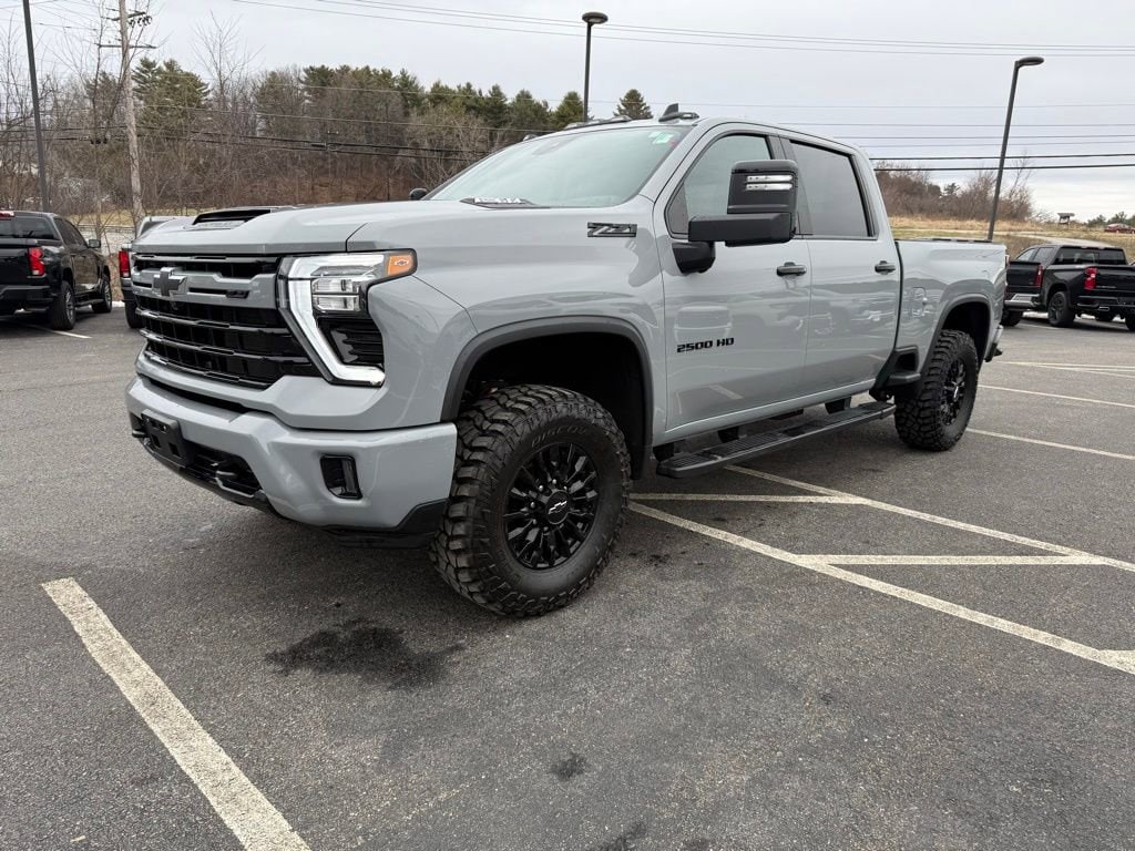 2024 Chevrolet Silverado 2500HD LT's photo