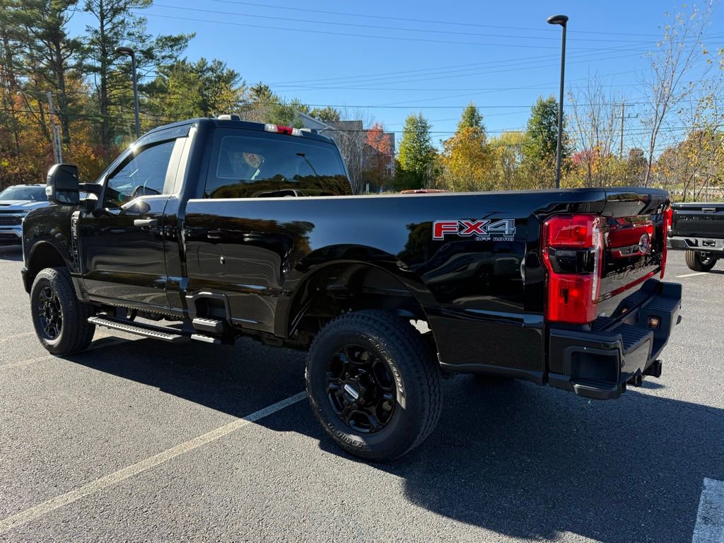 2025 Ford F-350 XL photo 2