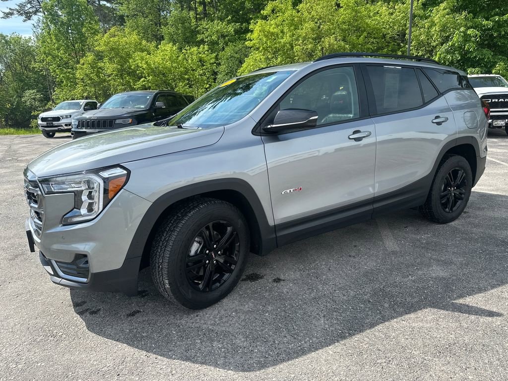 2024 GMC Terrain AT4 AWD's photo