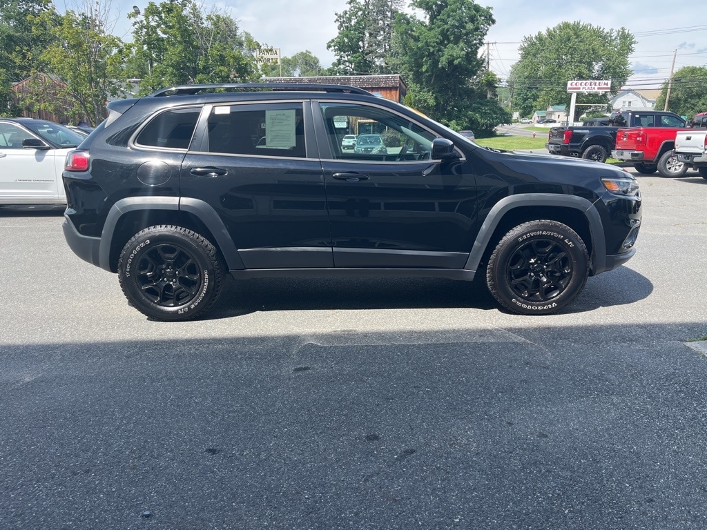 Used 2022 Jeep Cherokee X with VIN 1C4PJMCX9ND555749 for sale in Brattleboro, VT