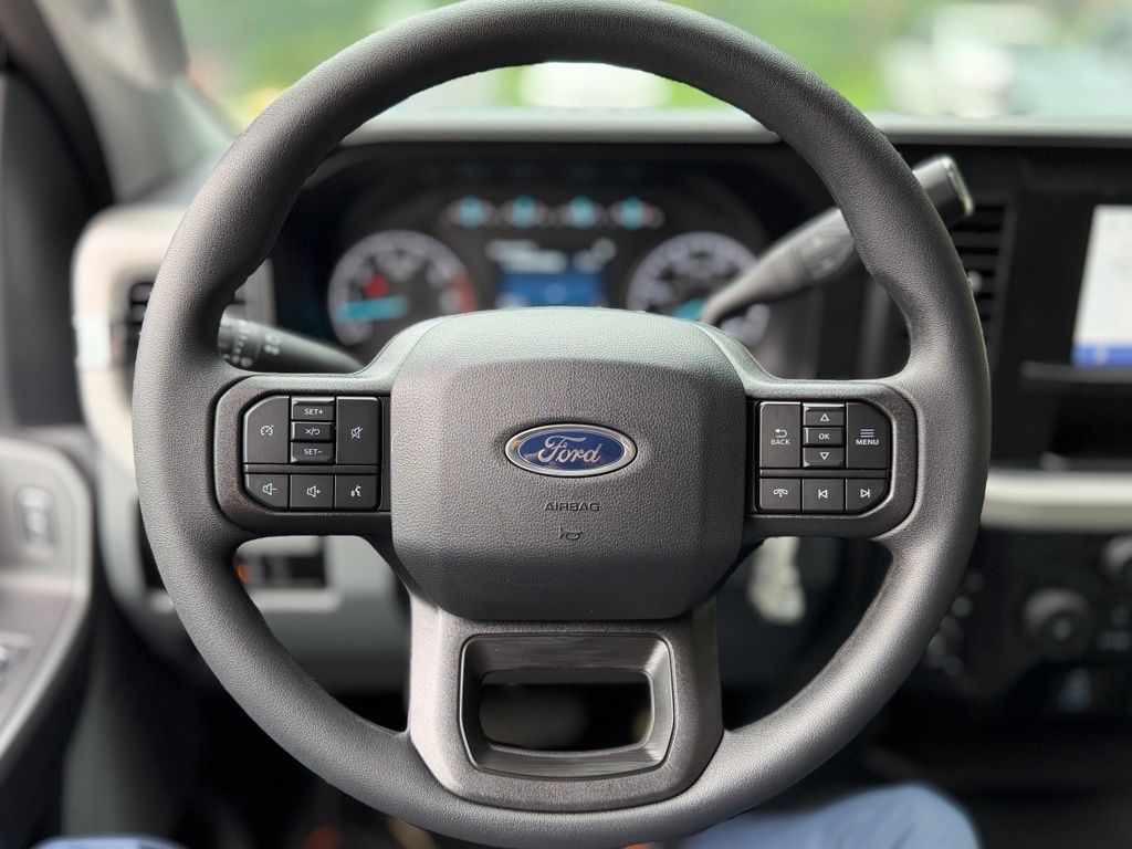 2026 Ford F-250 Super Duty XL - Photo 8