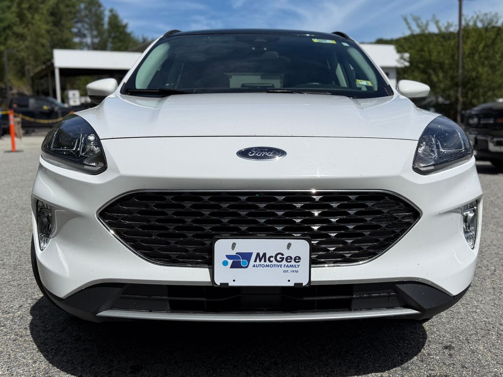 2022 Ford Escape SEL photo 2