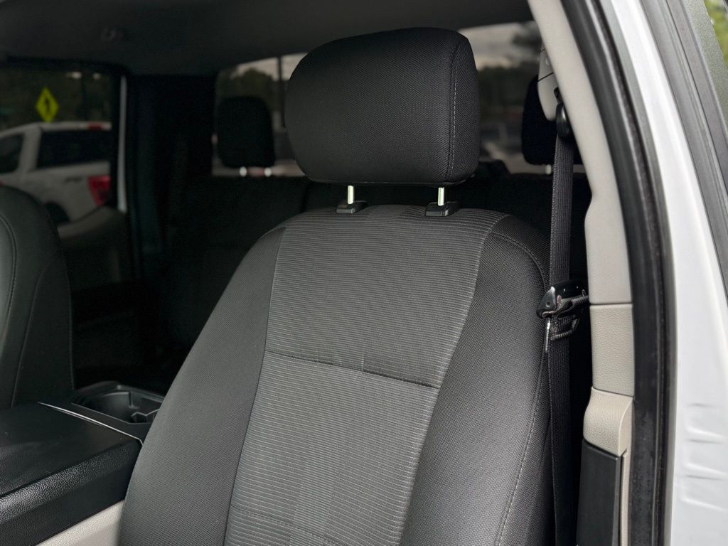 2020 Ford F-150 XL photo 3