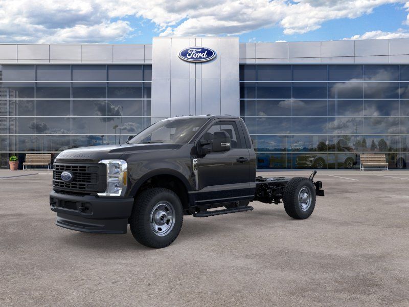 2026 Ford F-350 Super Duty Chassis Cab