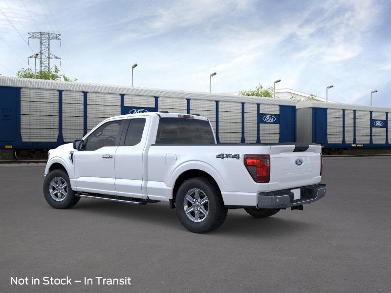 2025 Ford F-150 XLT photo 2