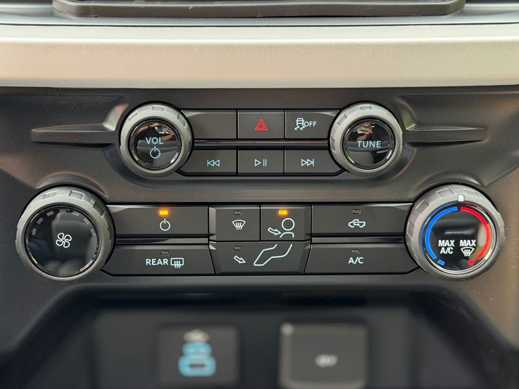 2026 Ford F-250 Super Duty XL - Photo 14