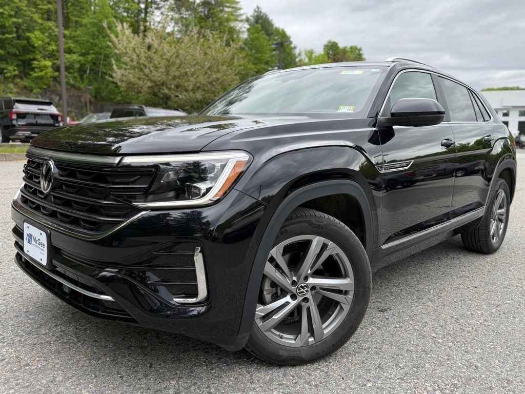 2024 Volkswagen Atlas Cross Sport SUV 