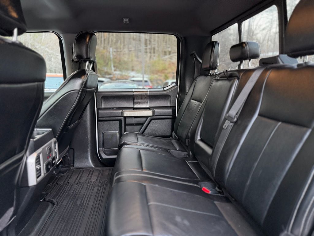 2020 Ford F-350 Lariat photo 4