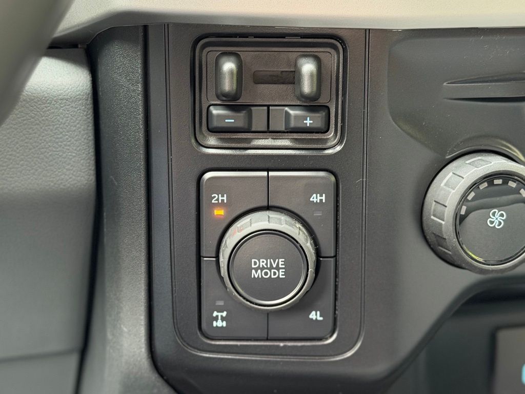 2026 Ford F-250 Super Duty XL - Photo 13