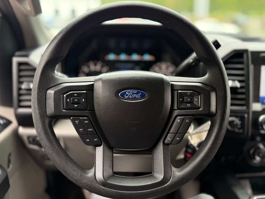 2020 Ford F-150 XL photo 4