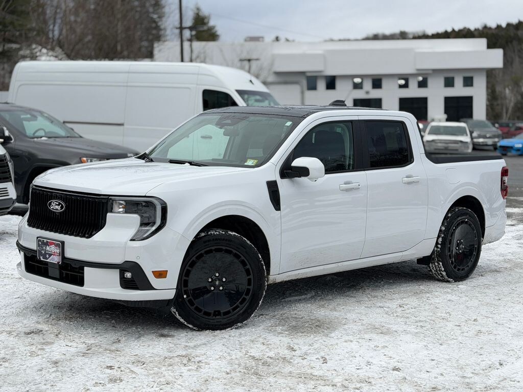 New 2025 Ford Maverick Lobo Truck