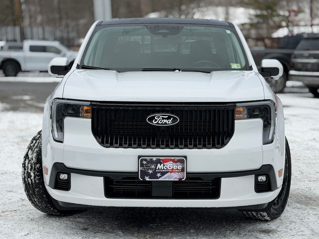 New 2025 Ford Maverick Lobo Truck