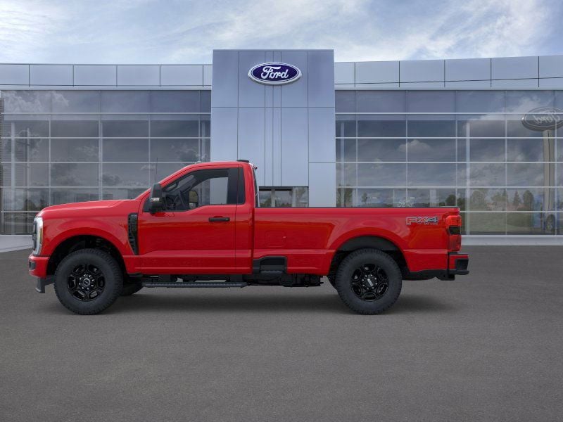 2025 Ford F-350 photo 3