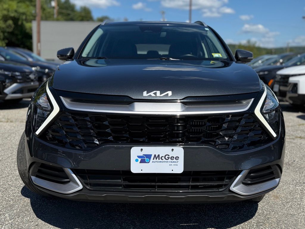 2023 Kia Sportage Hybrid EX photo 2