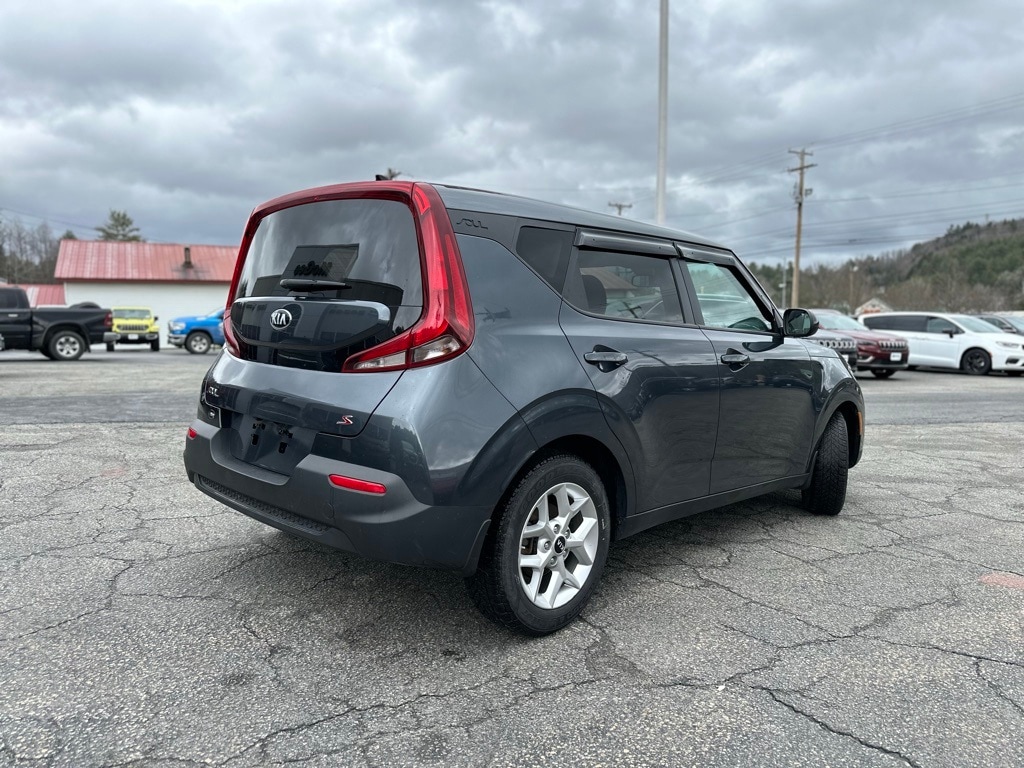 Used 2020 Kia Soul S with VIN KNDJ23AU3L7108884 for sale in Barre, VT