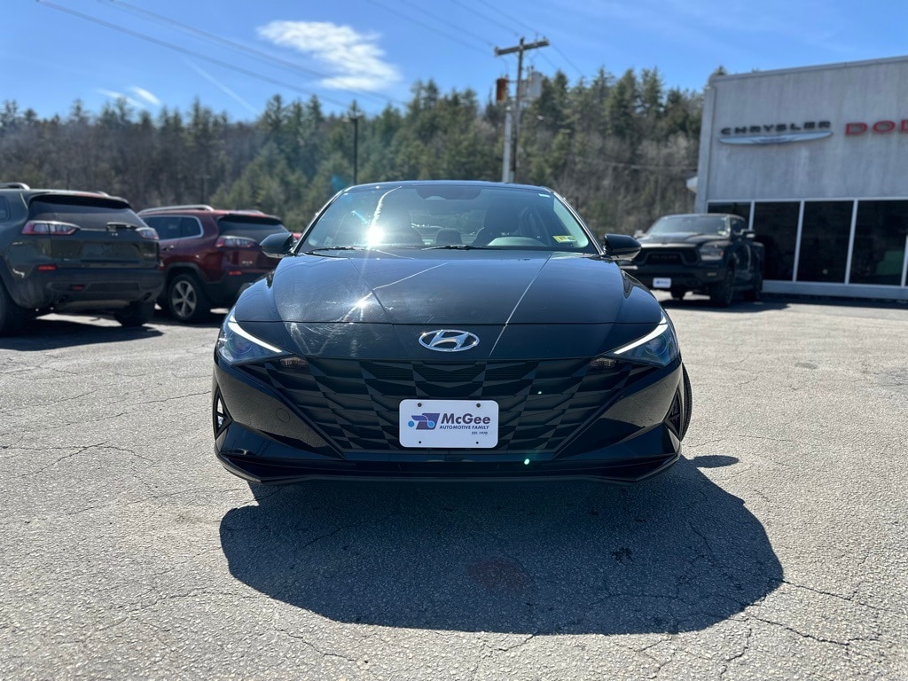 Used 2022 Hyundai Elantra SEL with VIN KMHLM4AG2NU220398 for sale in Barre, VT
