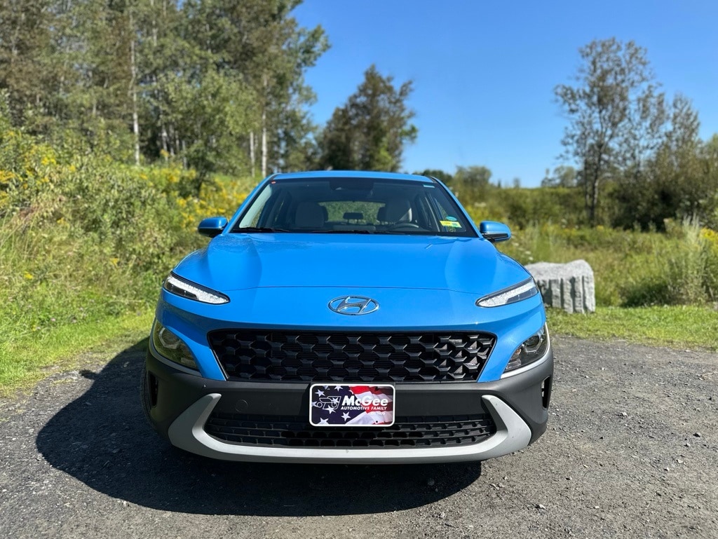 Used 2022 Hyundai Kona SE with VIN KM8K2CAB5NU817660 for sale in Barre, VT