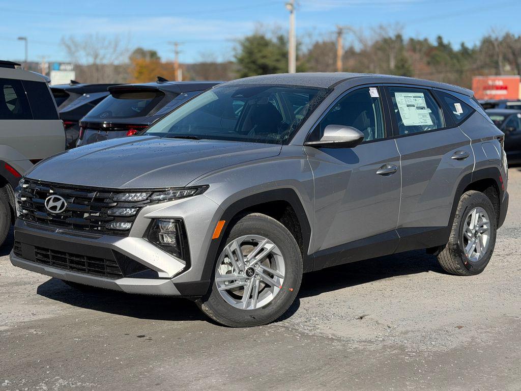 2026 Hyundai Tucson SE's photo