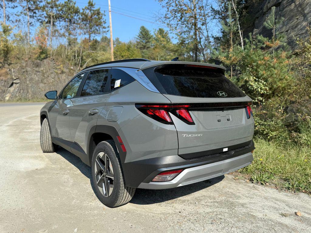 2026 Hyundai Tucson SEL photo 3