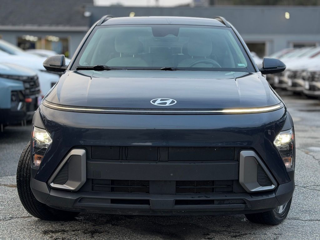 2024 Hyundai Kona SEL photo 2