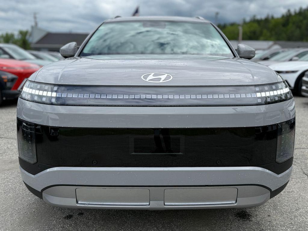 New 2026 Hyundai IONIQ 9 SE SUV