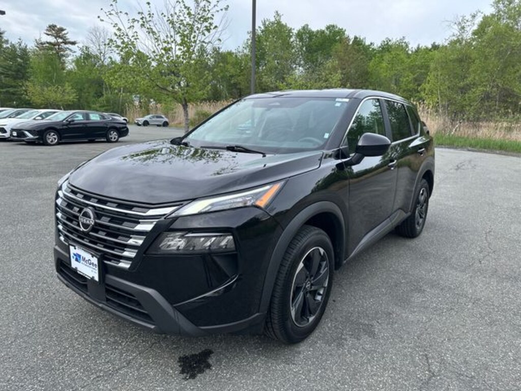 Used 2024 Nissan Rogue SV SUV