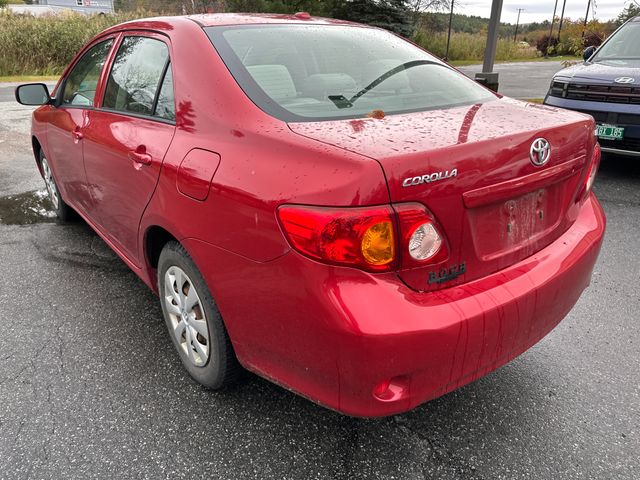 2010 Toyota Corolla photo 3
