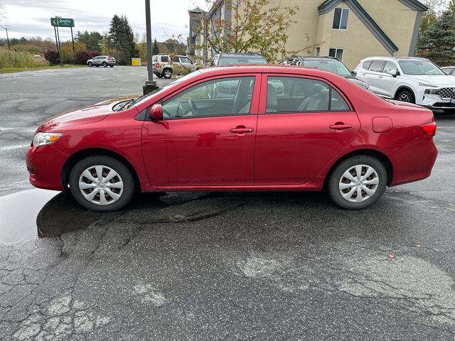2010 Toyota Corolla photo 2