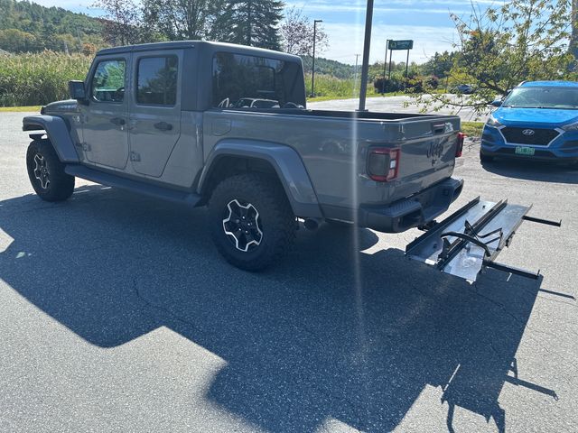 2021 Jeep Gladiator Sport photo 3