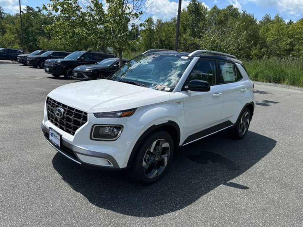 New 2026 Hyundai Venue SEL w/Two-Tone Roof SUV