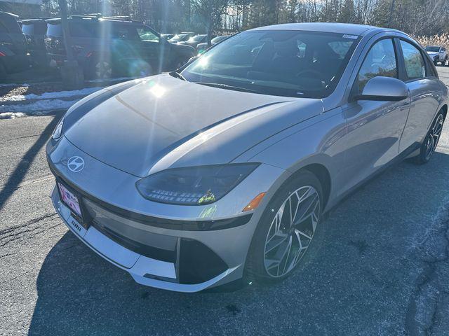 2025 Hyundai IONIQ 6 SEL's photo